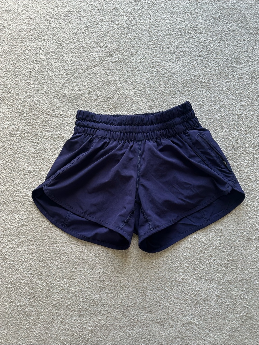 Lululemon Tracker Short V 4"